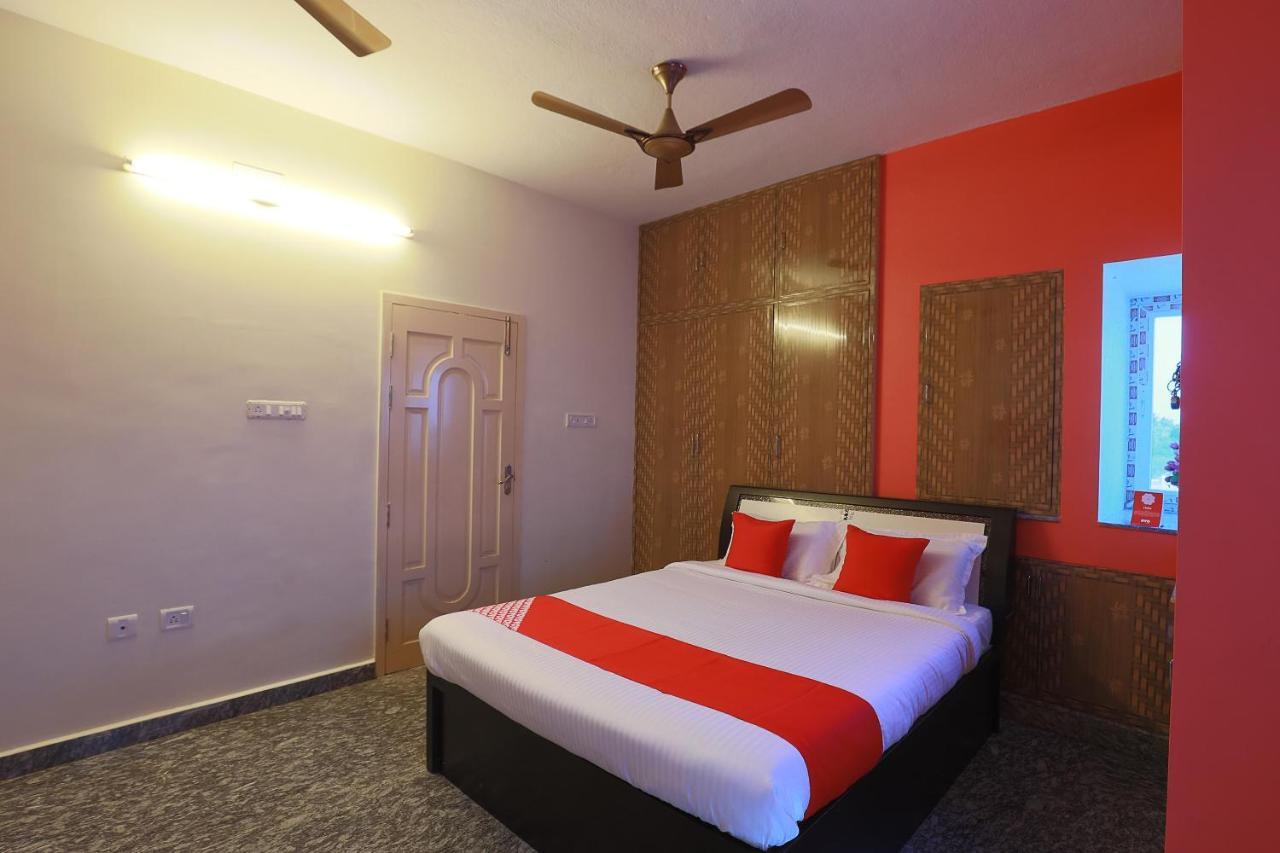 Oyo 38695 Peninsula Holiday Resorts Ченай Екстериор снимка