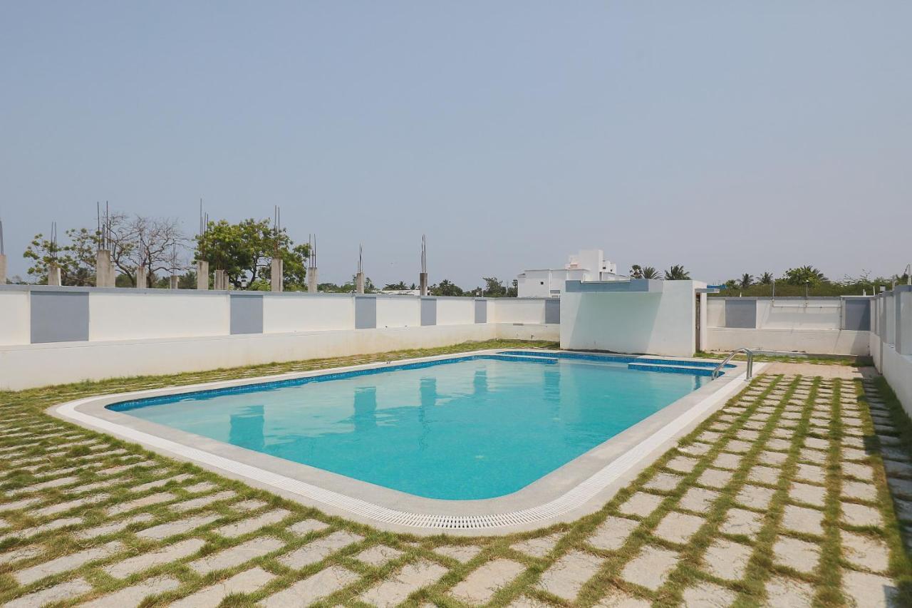 Oyo 38695 Peninsula Holiday Resorts Ченай Екстериор снимка